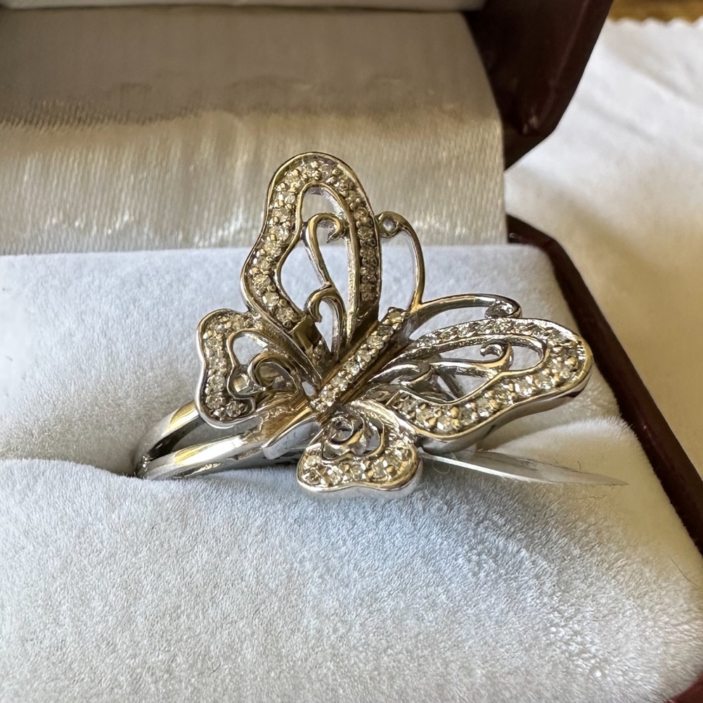 NWT silver/diamond butterfly ring